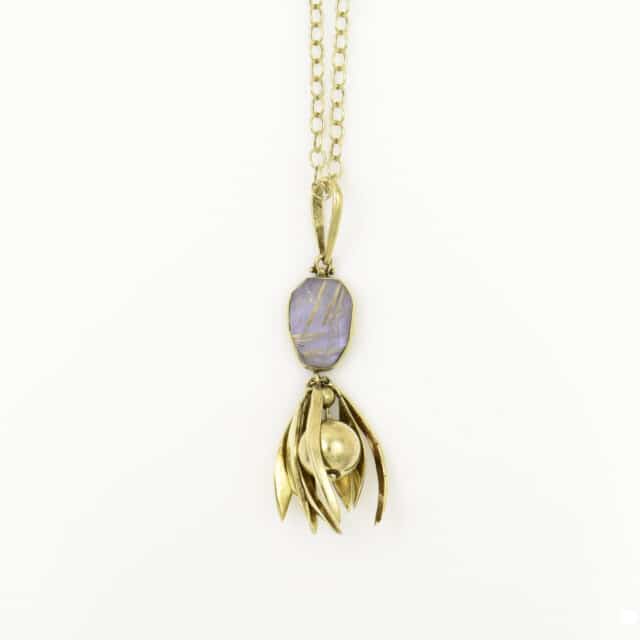 Stone with Pointed Claw Drop