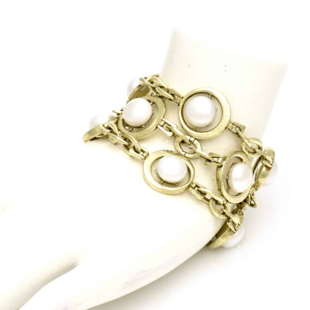 Chains with Pearl Center