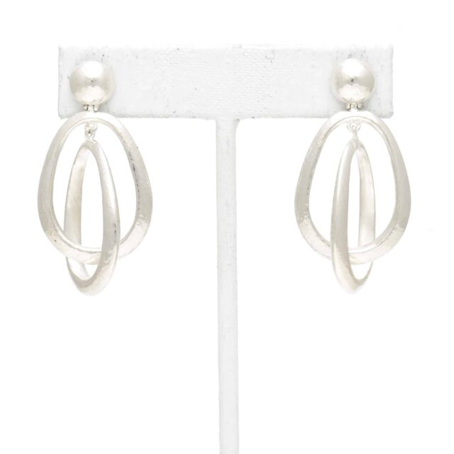 Double Linked Hoop Drop