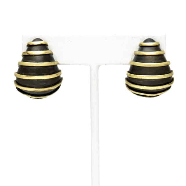 Sharp Drop w/ Horizontal Stripes