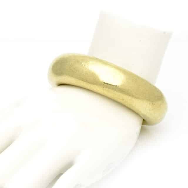Thick Volume Fixed Bracelet