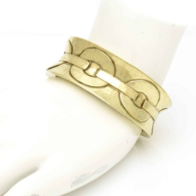 Thick Curved Cuff with Flat