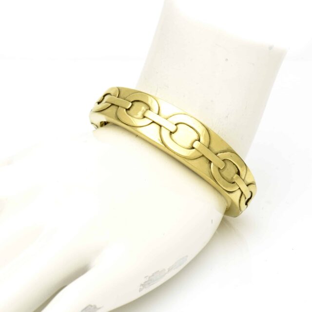 Spring Bracelet With Chain Design
