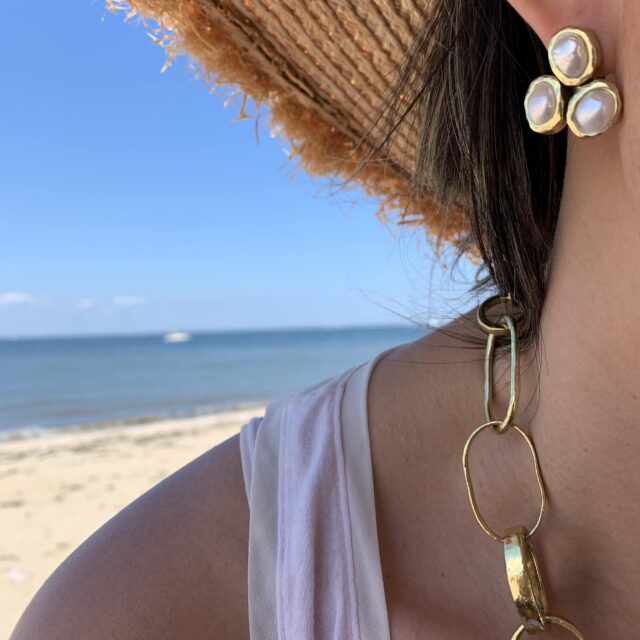 Triple Pearl Button