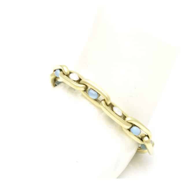 Connected Ovals with Stone Center