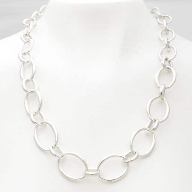 Pointed Corner Link Chain