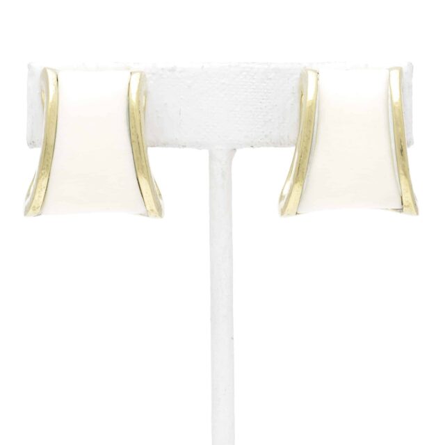Rounded Side Bone Button Earring