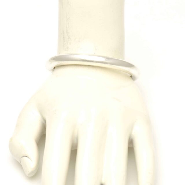 8mm Cuff with Spring and Magnetic Closure