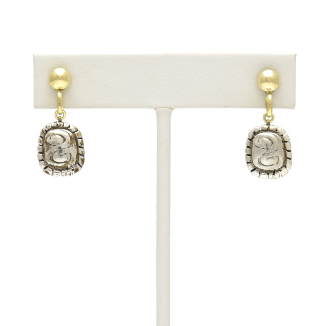 Soft Square with Notched Edge on Ball Ring Top