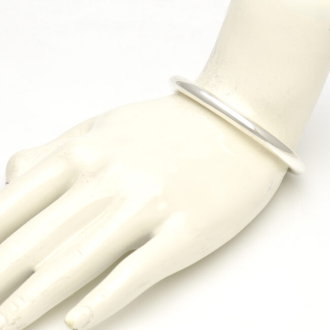 6mm Cuff with Spring and Magnetic Closure Silver