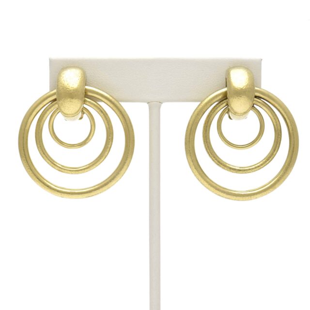 Triple Consecutive Hoop Thru Ring Top