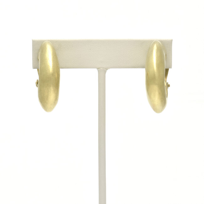 Angled Softly Bent Hoop 34 x 9 x 28