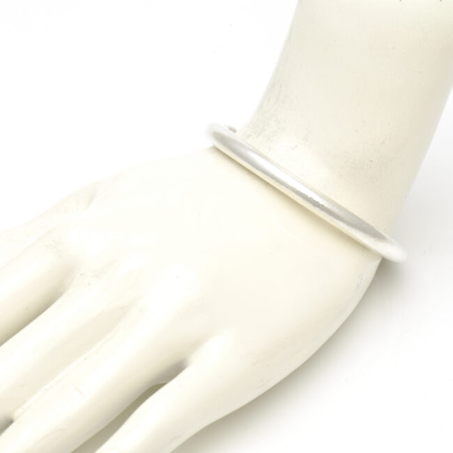 6mm Cuff with Spring and Magnetic Closure Silver