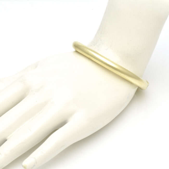 7mm Cuff with Spring and Magnetic Closure