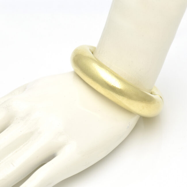 20mm Band Cuff with Spring