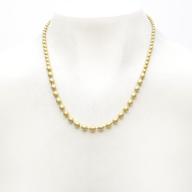 Graduated Ball Bead Necklace